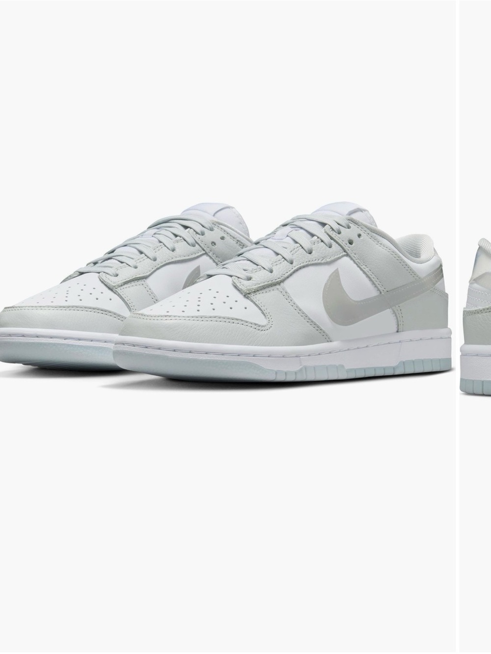 NikeDunk Low Panda Sneakers 7.5